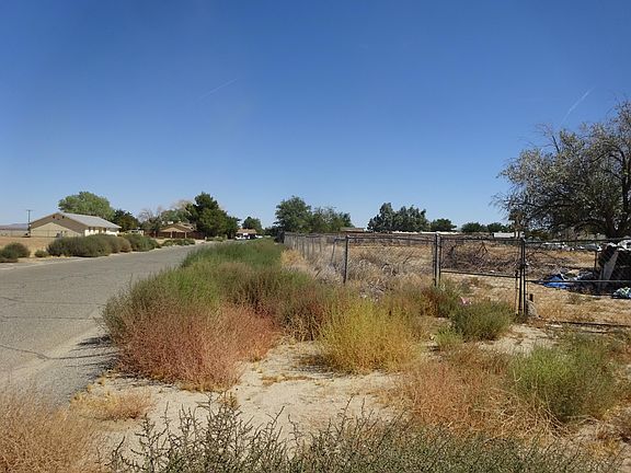 4th image of 17308 Mossdale Ave