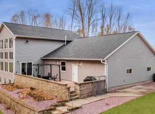 1053 Republic Dr, Mosinee, WI 54455