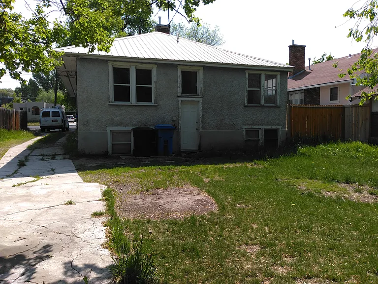 337 N 200 E — Photo 3