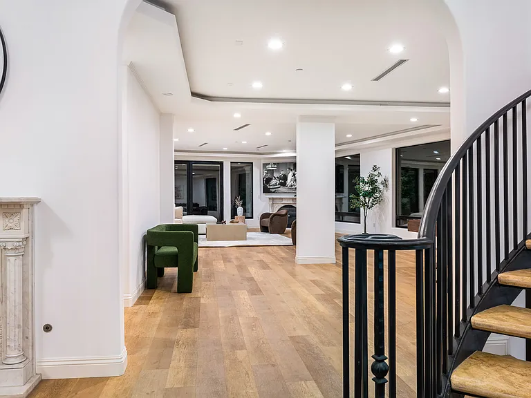 4533 Grimes Pl — Photo 14
