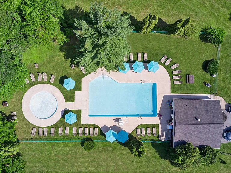 Seasonal Swimming Pool and Wading Pool