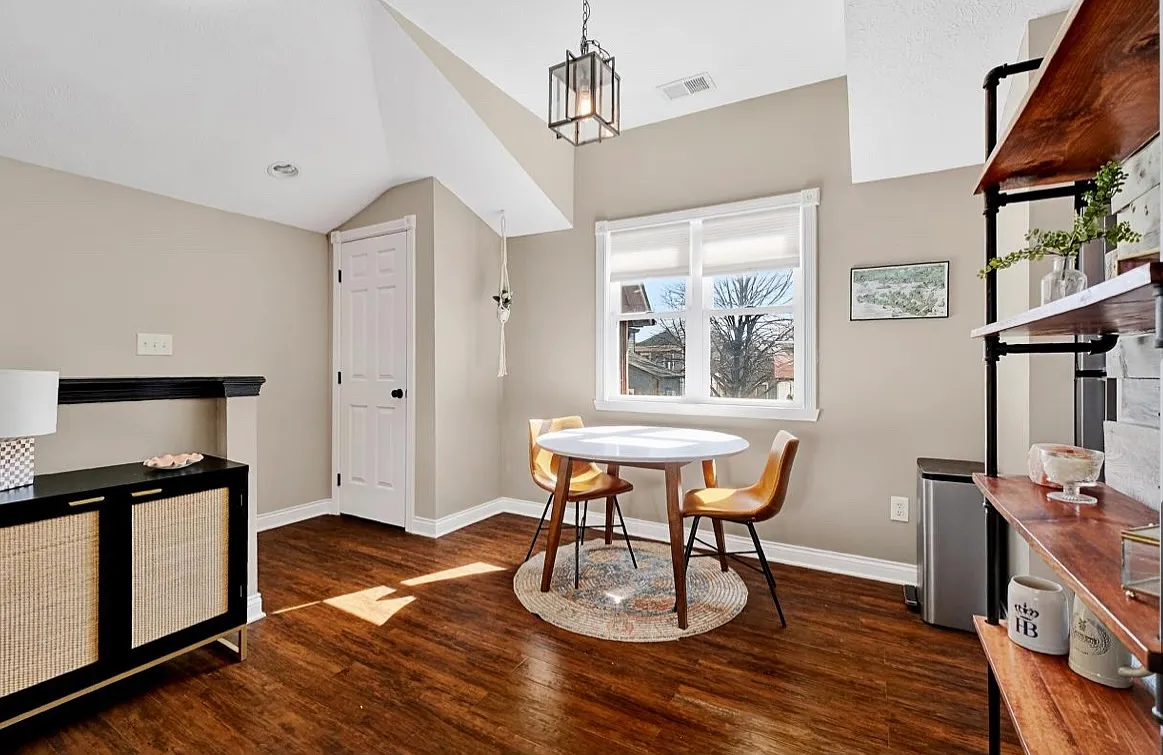 1 bed, 861 sqft, $1,500 — Photo 3