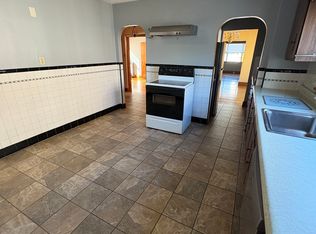 86 Ten Hills Rd, Somerville, MA 02145