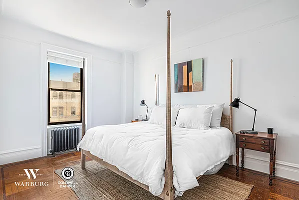 Sold by Coldwell Banker Warburg | media 5