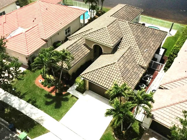 1430 Meadows Blvd, Fort Lauderdale, FL 33327