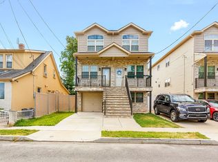 262 Grimsby St, Staten Island, NY 10306