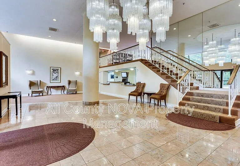 3800 Powell Ln #727 — Photo 8