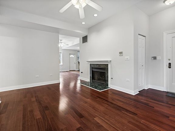 2nd image of 744 W Melrose St Unit A