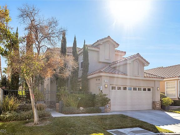 3rd image of 1352 Fox Acres Dr