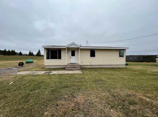 158 Hamnar Rd, Iron River, MI 49935