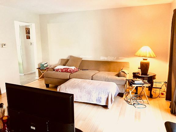 4th image of 10425 S Hale Ave APT 1A