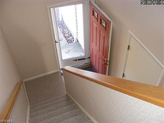 3rd image of 7675 Creekwood Dr #B6