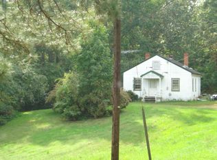 1239 Desha Rd, Tappahannock, VA 22560