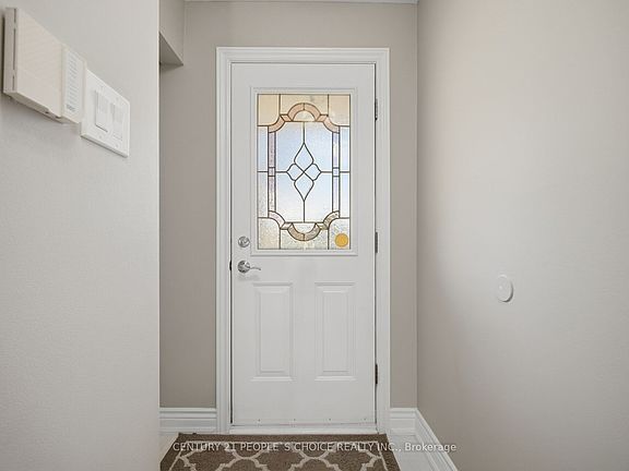 4th image of 3923 Stoneham Way