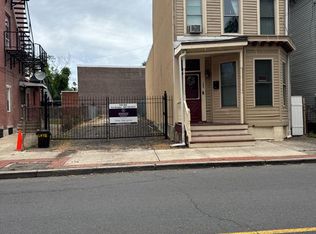 230 S Clinton Ave, Trenton, NJ 08609