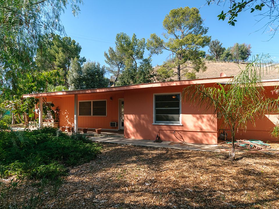 1st image of 9565 La Canada Way