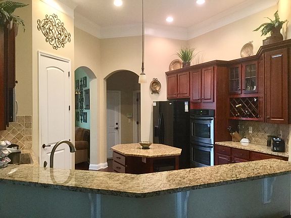 2nd image of 1113 E Dandridge Ln