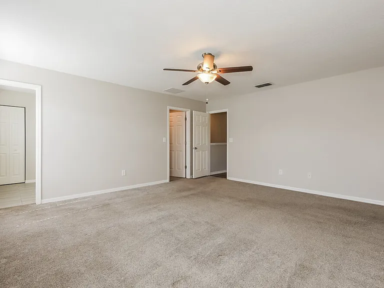 9540 Simeon Dr — Photo 11