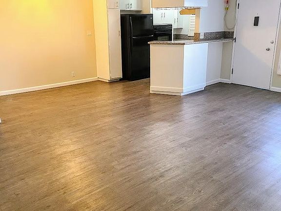 5th image of 8259 Fountain Ave APT 5