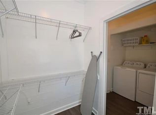 204 Hull Rd, Fayetteville, NC 28303