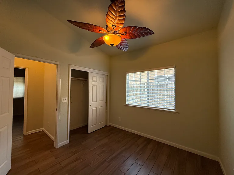 314 N Cypress Ave — Photo 20