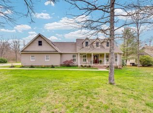 9019 Cherokee Trl, Crossville, TN 38572