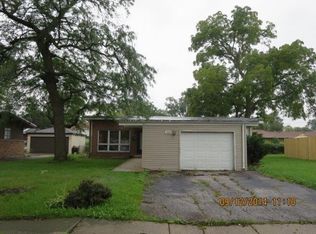 1012 Schilling Ave, Chicago Heights, IL 60411