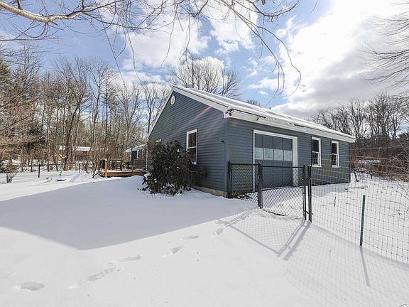 5th image of 7 Birch Haven Dr