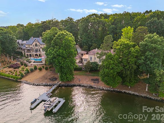 4th image of 9184 Greenwood Rd