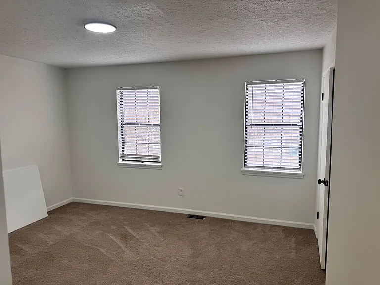 118-132 133 Riverbirch Dr — Photo 7