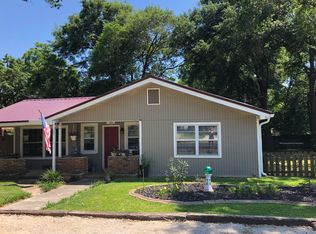 103 4th St, Niceville, FL 32578