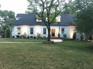 901 Greentree Dr, Charlotte, NC 28211