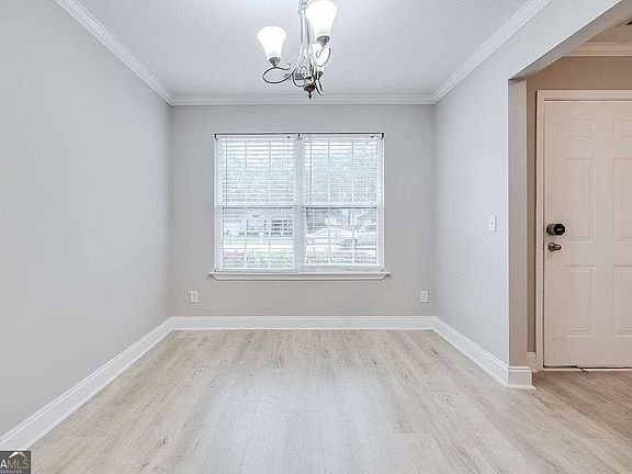 5th image of 205 Mikal St