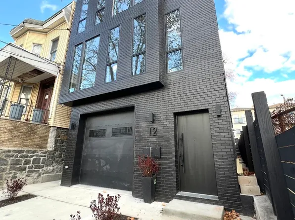 12 Charles Street image 1 of 14