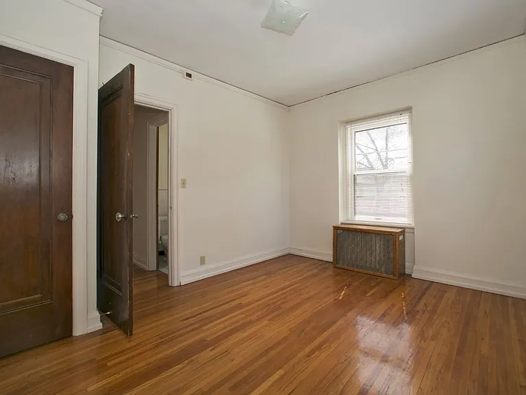 2600 Pleasant Ave S — Photo 4