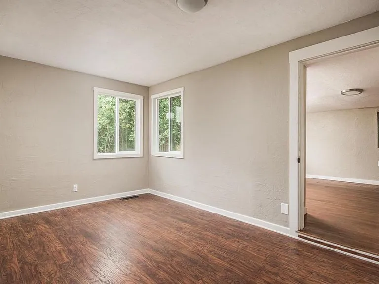356 Chamberlain Ave — Photo 12