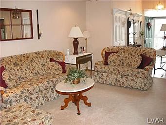 5th image of 223 Melissa Dr