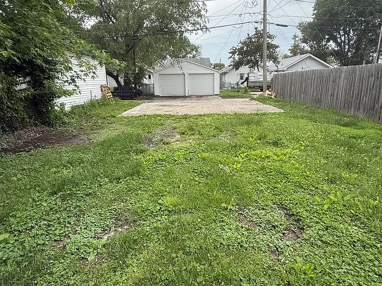 2020 Boyd Ave — Photo 14