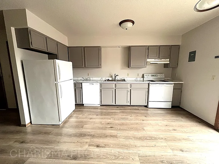 3604 S Cathy Ave — Photo 19
