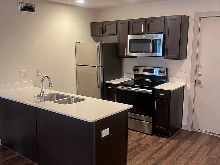 2806 Reagan St — Photo 19