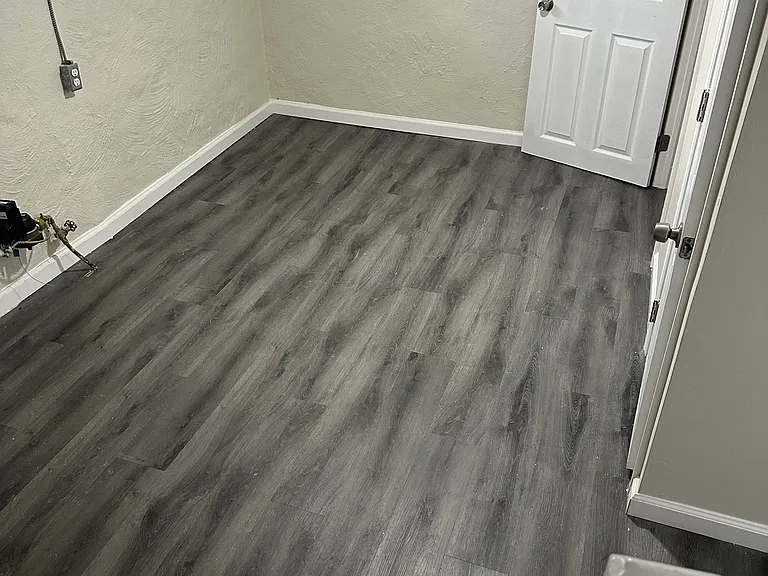 932 Pratt St — Photo 10