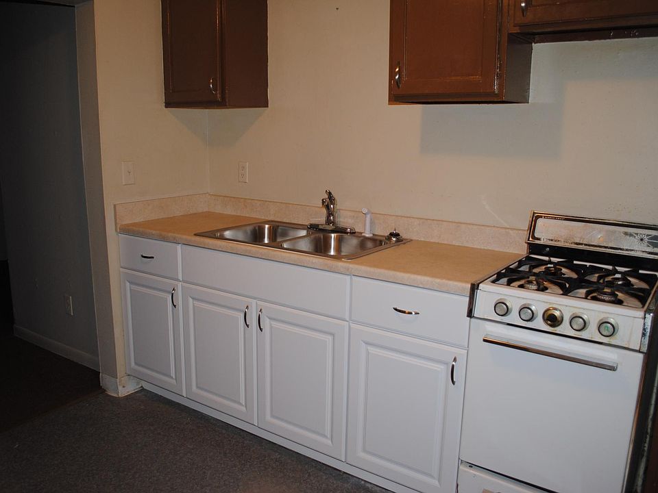 1st image of 627 Glenwood Ave APT 1