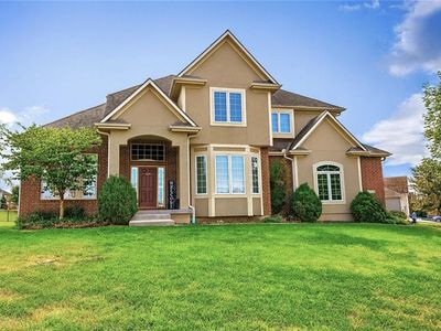 4301 Canter Dr, Lees Summit, MO, 64082