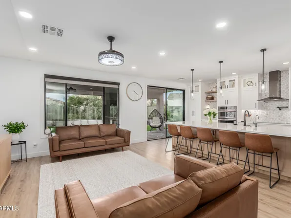 6404 W BLACK HILL Road, Phoenix, AZ 85083