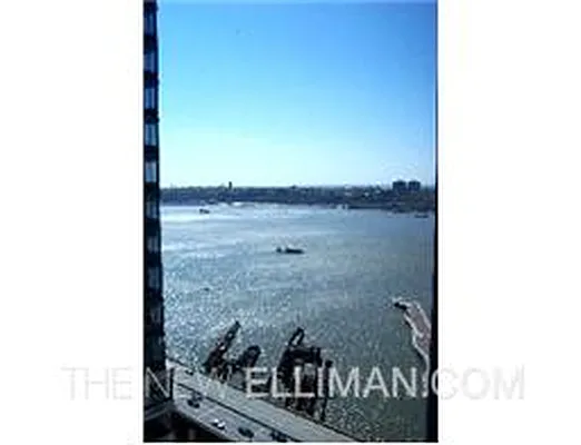 Rented by Douglas Elliman | media 33