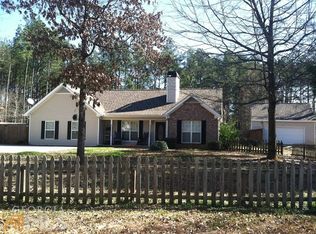 126 Vaughn Dr, Fayetteville, GA 30214