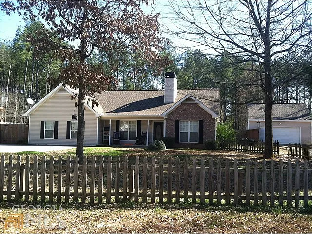 126 Vaughn Dr photo 1