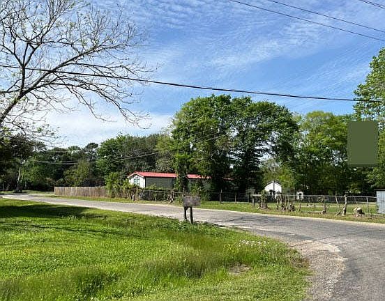 3rd image of 379 County Road 6769