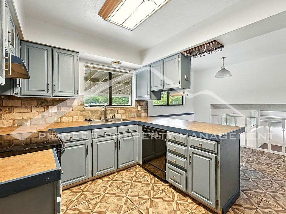 8464 W 74th Pl, Arvada, CO 80005 | Zillow