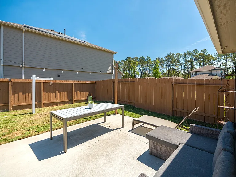 26106 Halwell Manor Ln — Photo 29